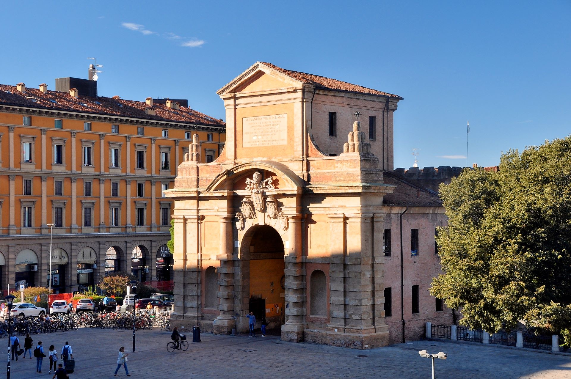 Bologna (Photo license: CC BY 2.0)